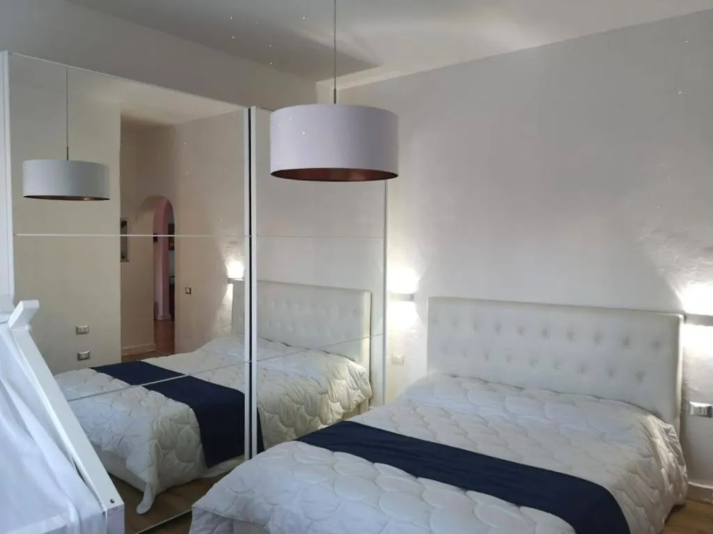 Island Suites Waterfront Iun R5783 Olbia Bed & Breakfast